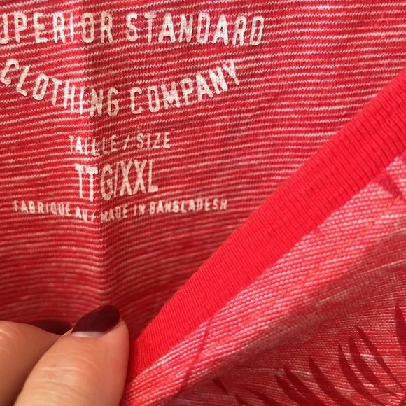 Red tank top - Picture 6 of 6